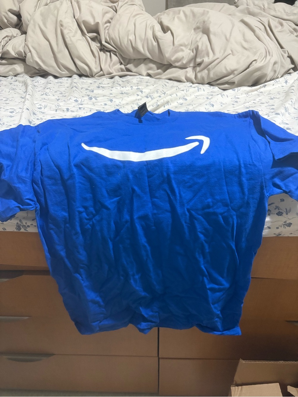 Gildan Royal Blue Amazon Short Sleeve Graphic Tee